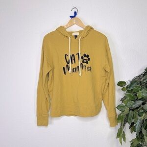 NWT Universal Threat Cat Mama Sweatshirt